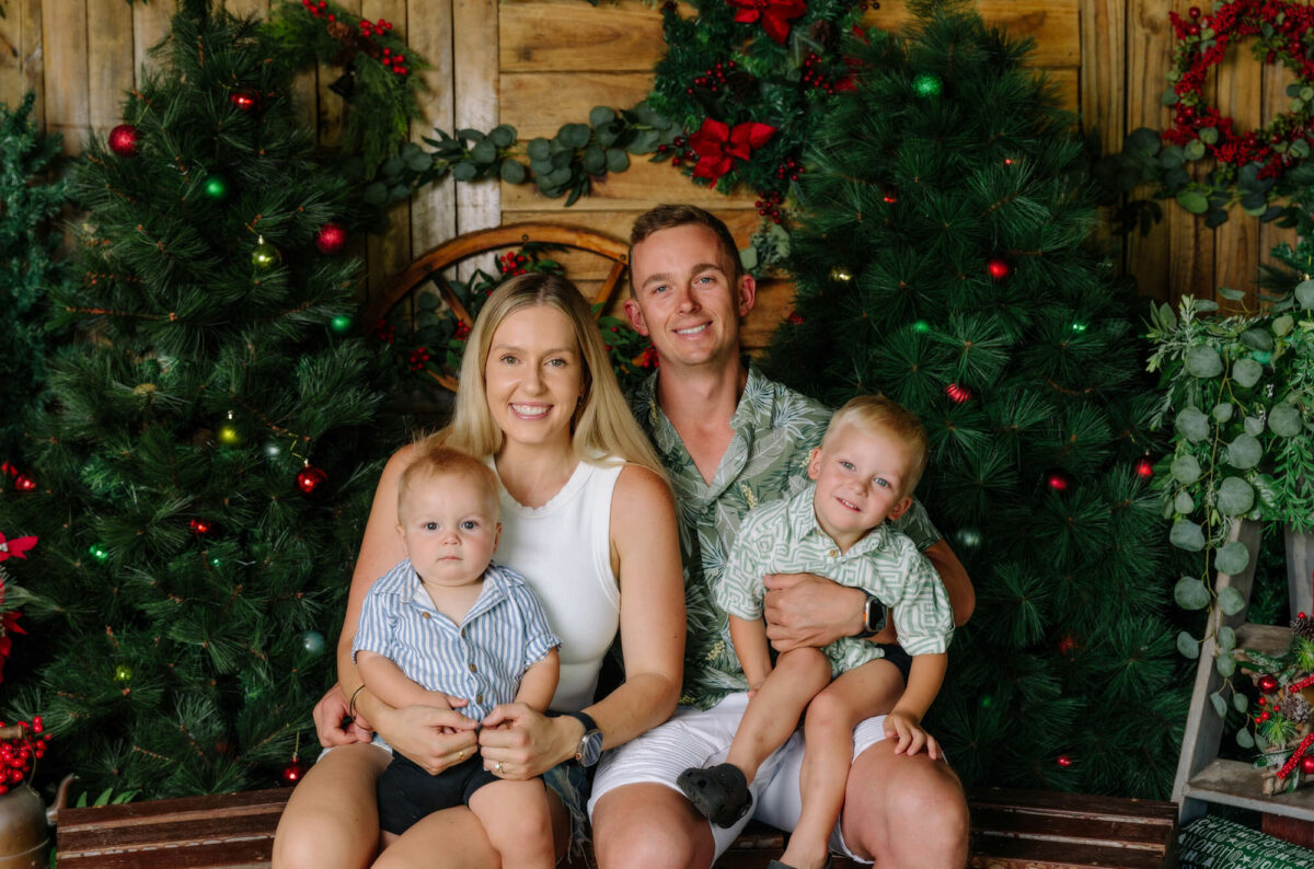 Family Christmas photo Brisbane